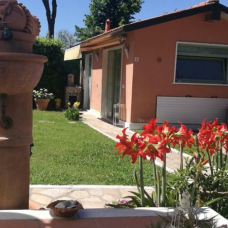 Giusy Bed And Breakfast Marina Di Carrara Luaran gambar